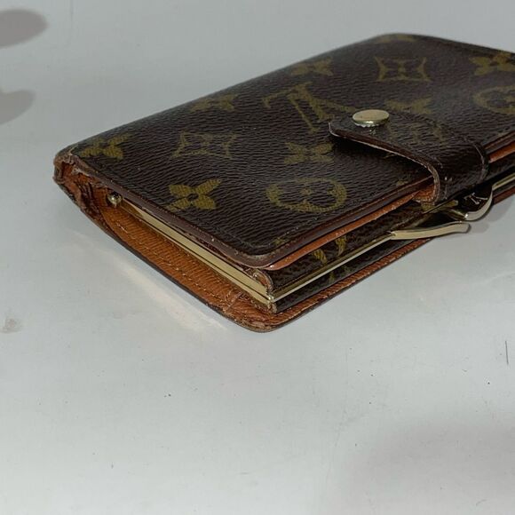 Louis Vuitton Monogram Kisslock Wallet - Picture 7 of 13